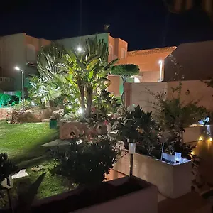 Casa Adosada Con Piscina A 5 Minutos De La Playa . Aguadulce (Almeria)